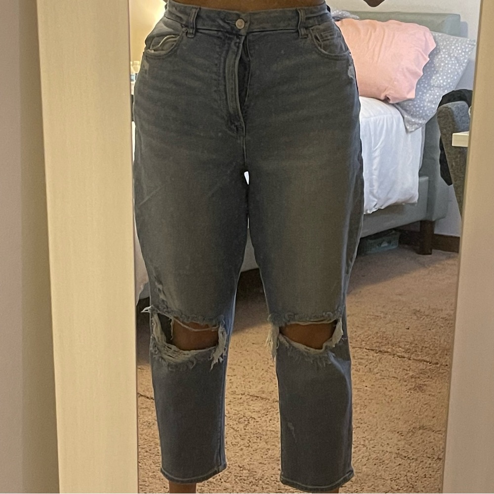 American Eagle Distressed Mom Jeans